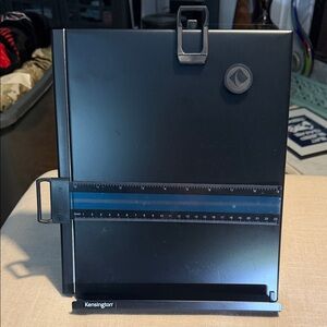 Black Document Kensington Metal Copyholder,